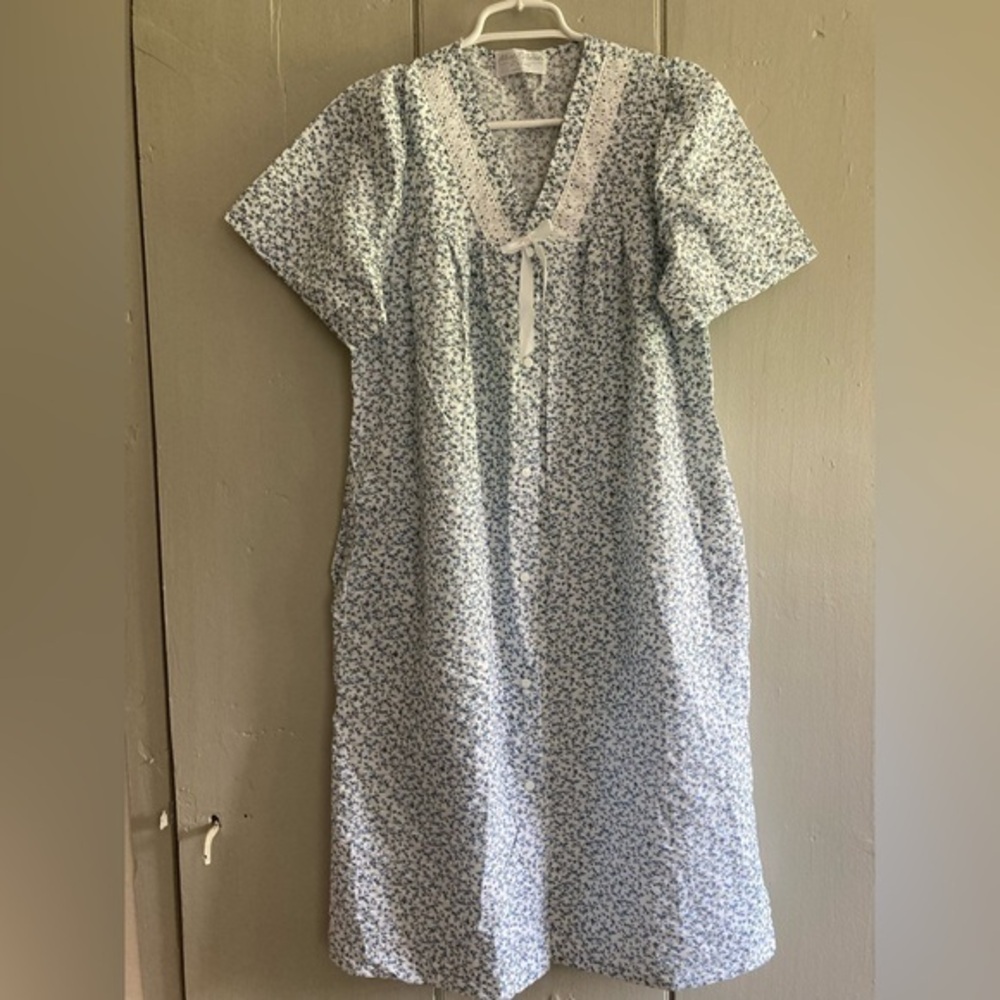 Miss Elaine At Home Lace Trim Nightgown Floral Women's Small Country Cottage